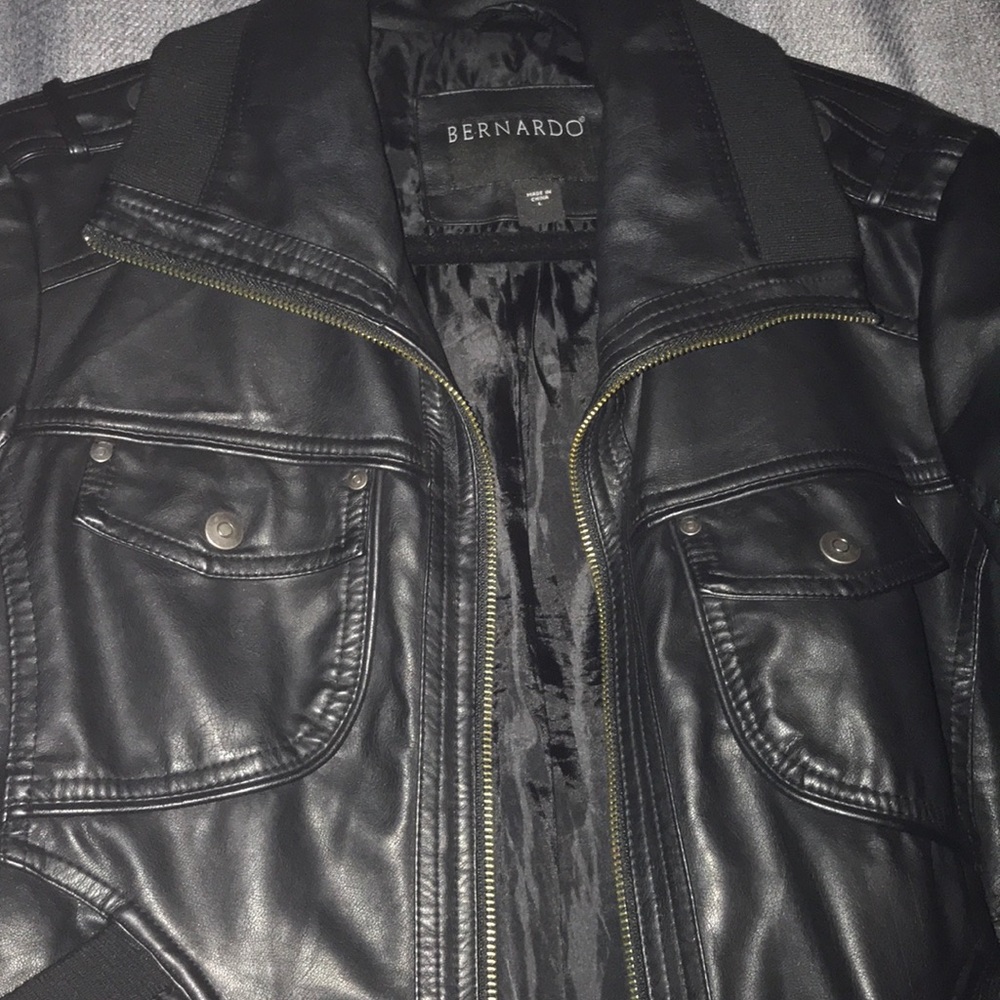 Jacket - Picture 2 of 4